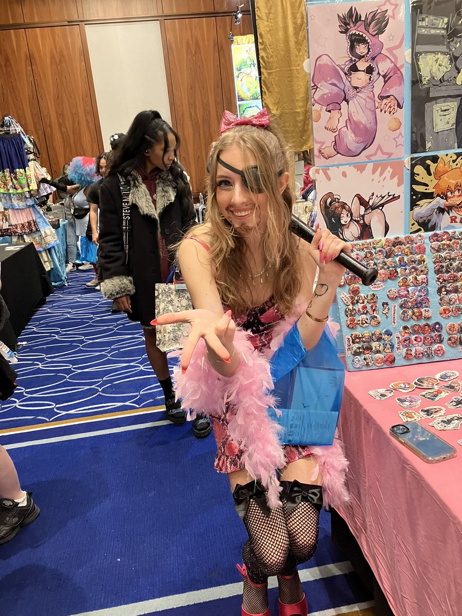 dressydeerart's tweet photo. BEAUTIFUL PERFECT ANGEL AT #derpycon https://t.co/i7twzZuYrs