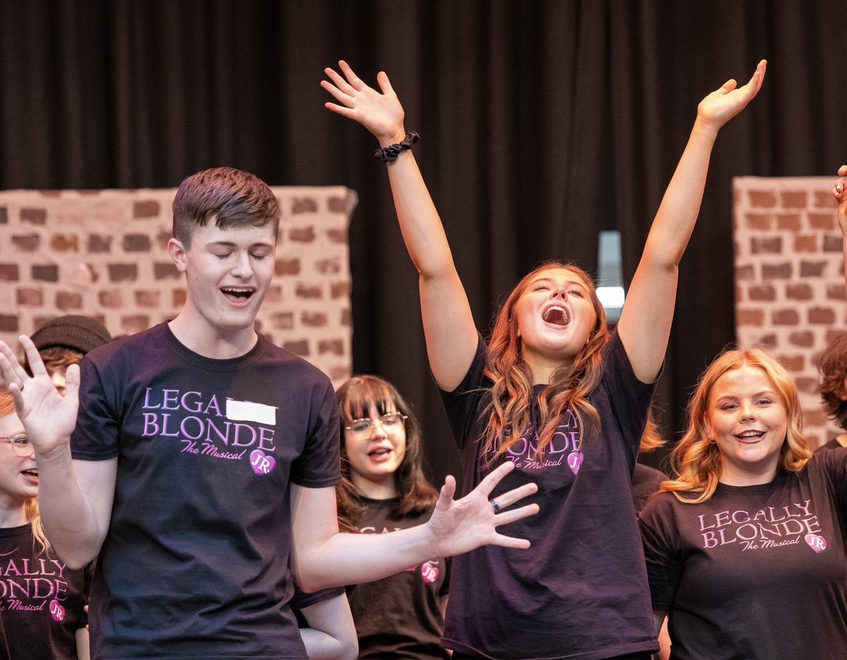 music_greenwood's tweet photo. What an amazing full weekend rehearsal @Greenwood_Acad for our #legallyblondejr show. Full team in place with cast and crew all working super hard and the results are clear to see. Could not be prouder!!! 🤩 thanks to Mr D @GreWoodGuidance for the photos!!! https://t.co/3ld2yTwYyT