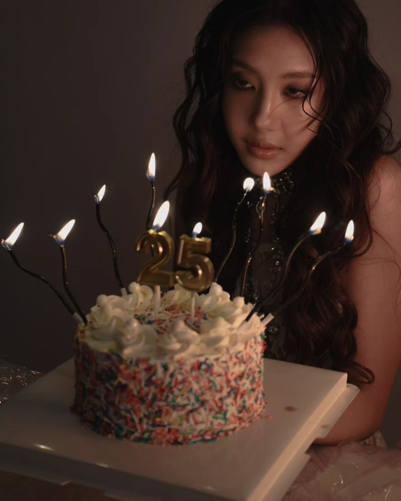 sivkjor's tweet photo. แรงม๊ากกกกกกกกกกกกก คุณโจริญวัย25 พี่สาวคนสวยสุดแซ่บ 

#Jorin25thBirthday
#Jorin4EVE https://t.co/3Y4S4PO9Jq