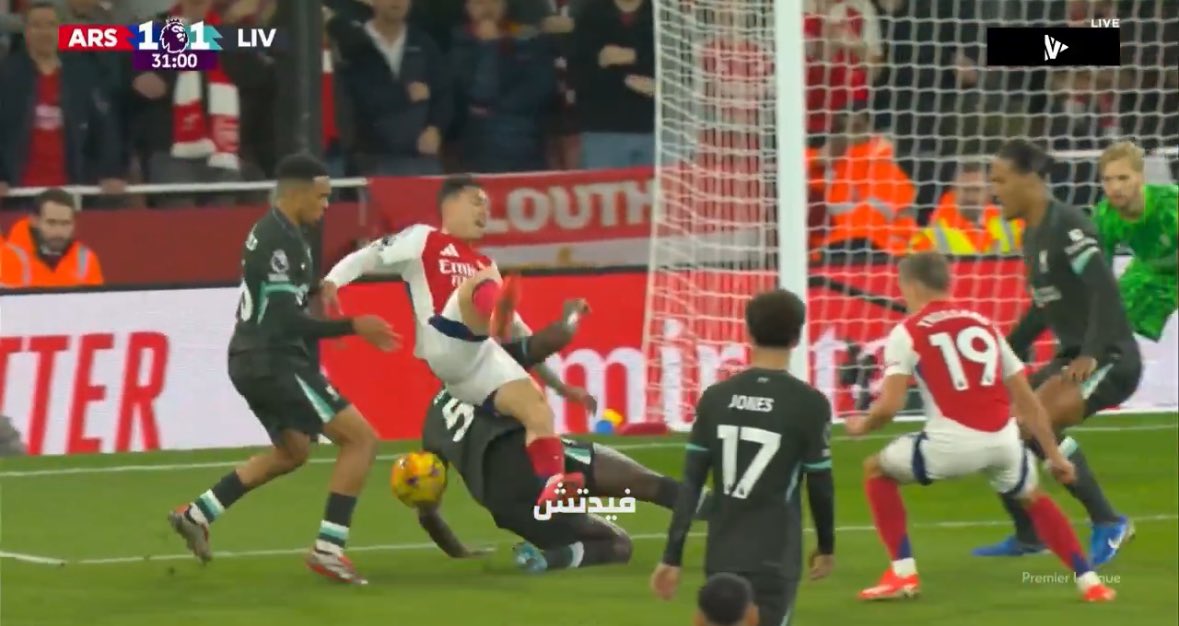 out of context arsenal (@outofcontextars) on Twitter photo 