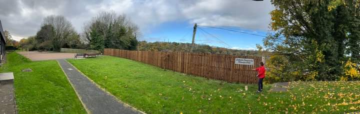 Jackie &amp; Adrian, planted 400 purple crocus bulbs at the Dalkeith Petanque Club.  This is part of Rotary International In Great Britain &amp; Irelands Purple 4 Polio Campaign

The campaign raises  awareness and funds for Rotary End Polio.

rotarygbi.org/projects/purpl…