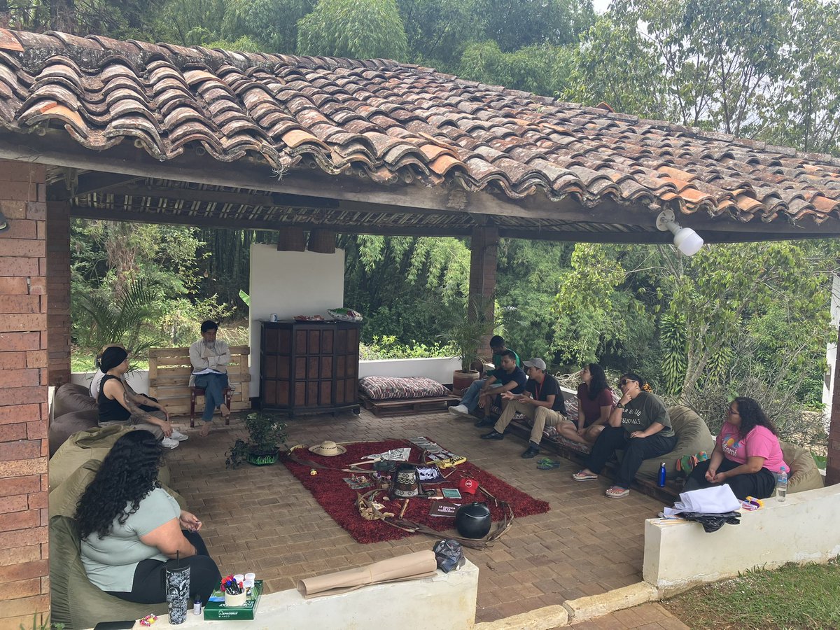SomosAbyaYala's tweet photo. 🌓 Día 3  #4toEncuentroContinentalSomosAbyaYala con organizaciones de 10 países 🇧🇷 🇪🇨 🇨🇴 🇵🇦 🇸🇻 🇬🇹  🇭🇳 🇳🇮 🇲🇽 🇺🇸 de las organizaciones @ConpazCol_ @CLOC_LVC #MAM @ResistanceSeeds @SOAWatch @Mov_VLorenzo @conpicolombia @CENPAZ_ @AFNEMO _ @FNAntiminero @Micelio_sv #ArttisPAZ #MNP ☀️ https://t.co/BQQwnZWMCv