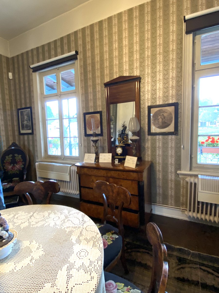 Our local museum in Warstein, best way to spend a rainy Sunday afternoon. 
#museum #sunday #tourism #warstein #rainyday #art #history #golocal #kupferhammer