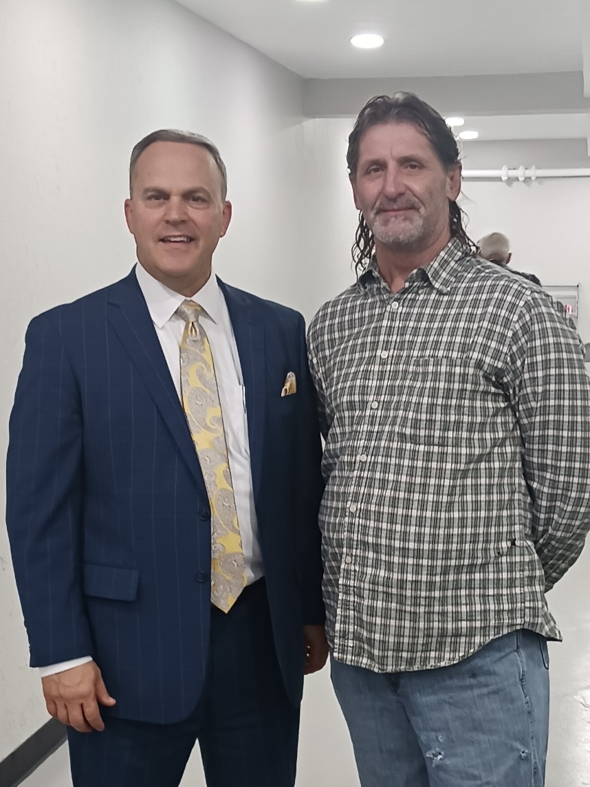 oldpathsjournal's tweet image. I went by to follow up on Jack yesterday, and found out that he was not saved. I was able to share the Gospel with him and he got saved. He came to day to obey the Lord's command to be baptized. #oldpaths work #divineappointments