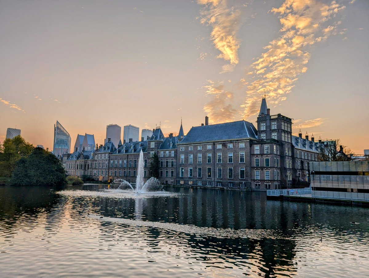 EscarlataGlez's tweet image. 🧡 In #UbuntuSummit in The Hague, met amazing folks from the #OpenSource community and learned a lot.
🤿@juanmitaboada show the world how to build an underwater ROV.
✨ Unforgettable memories, bike rides, and friendships. Thanks @ubuntu @Canonical 🤗
See you in @OpenSouthCode!