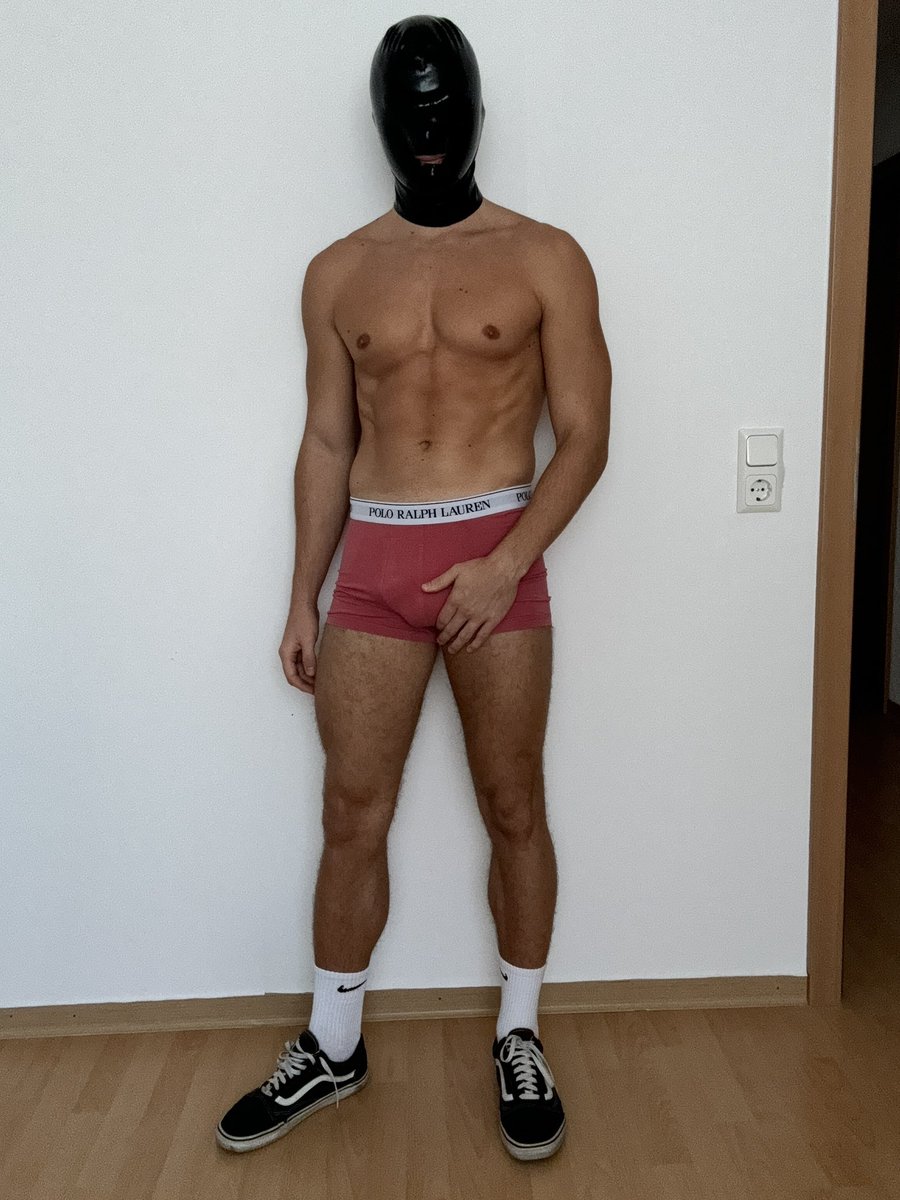 normalnoahh's tweet photo. RT, wenn mein dicker Schwanz in dein enges Arschloch darf https://t.co/b7H9IIVqli