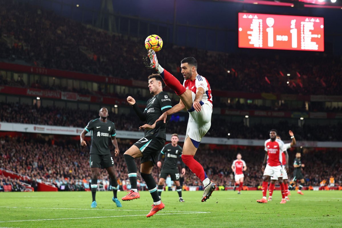 afcstuff's tweet photo. THAT touch. 🤯 https://t.co/hakHJG6bQP