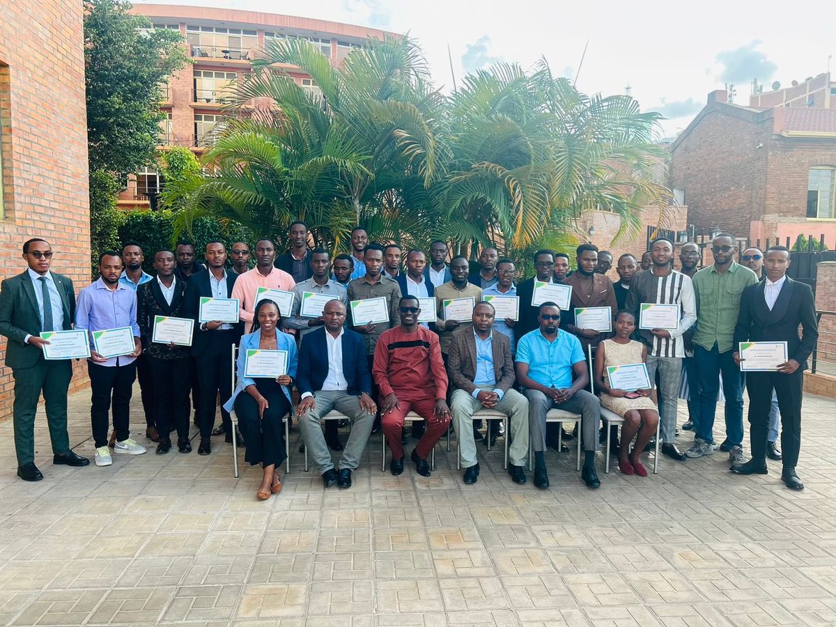 RwandaNPC's tweet photo. Today, the Deputy Chairperson @RwandaNPC Dr. John NYILIGIRA welcomed new pharmacy professionals to the field, emphasizing the importance of discipline, adherence to legal and regulatory standards, and a commitment to serving the citizens of Rwanda with integrity and patriotism. https://t.co/lgSWmzn2hc