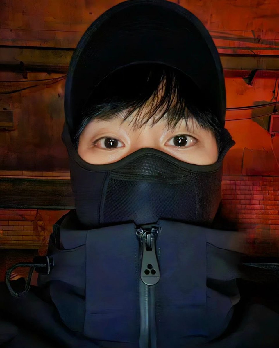 hzssu's tweet photo. 애들아 박선우 해치 셀카가 떴는데..?? https://t.co/pq1fTHzqei