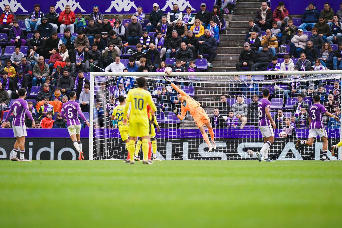 realvalladolid's tweet photo. Volver a ganar en casa, con los nuestros, se tiene que convertir en nuestra prioridad. https://t.co/whboEoeHaK