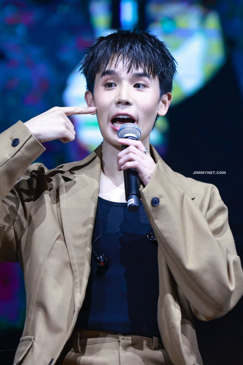 jimmynetcom's tweet photo. 241026 #LastTwilightFMinTaipei
👉🏻😶👈🏻
@jimmyyjp_ #jimmyyjp https://t.co/NpuOHFvKRN