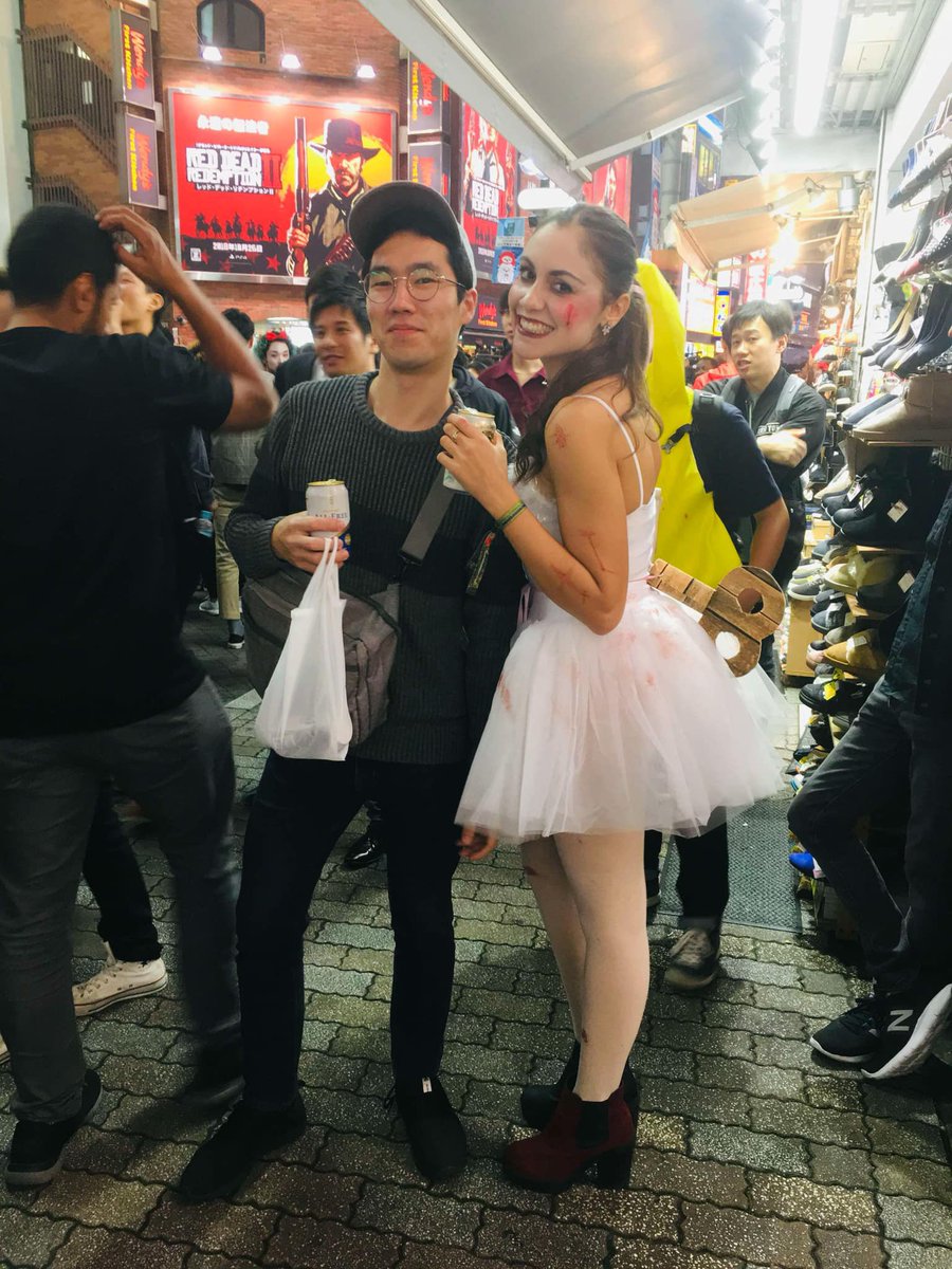 Нас залуу байж ковид гэж сураггүй байж шибуяагийн халловиныг алгасдаггүй байж 🥹😂