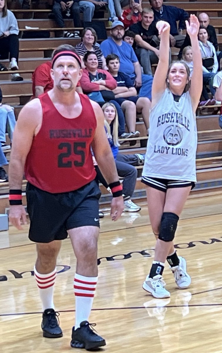 RCHSLadyLions's tweet photo. Lady Lion Basketball: Red &amp; Black Scrimmage last night at Memorial Gym.  Fans enjoyed the end of the night for the Daddy &amp; Senior Daughter game! https://t.co/eoXDesXdlP