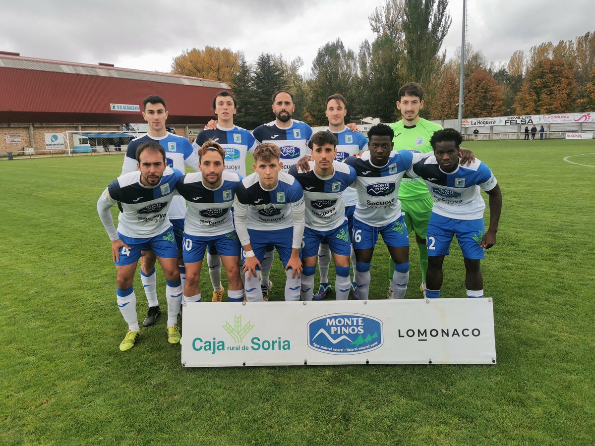 SDAlmazanoficia's tweet photo. ⚽️FINAL DEL PARTIDO⚽️

Llega nuestra segunda victoria de la temporada, en un gran partido del equipo.
Cuarto partido consecutivo sin conocer la derrota 💪🏼💪🏼

Próximo sábado viajamos a León, nos enfrentamos @AtlMansilles 

@SDAlmazanoficia 4-2 @CRCF_oficial

🤍💙Vamos SD💙🤍 https://t.co/DCNMwwcW2C