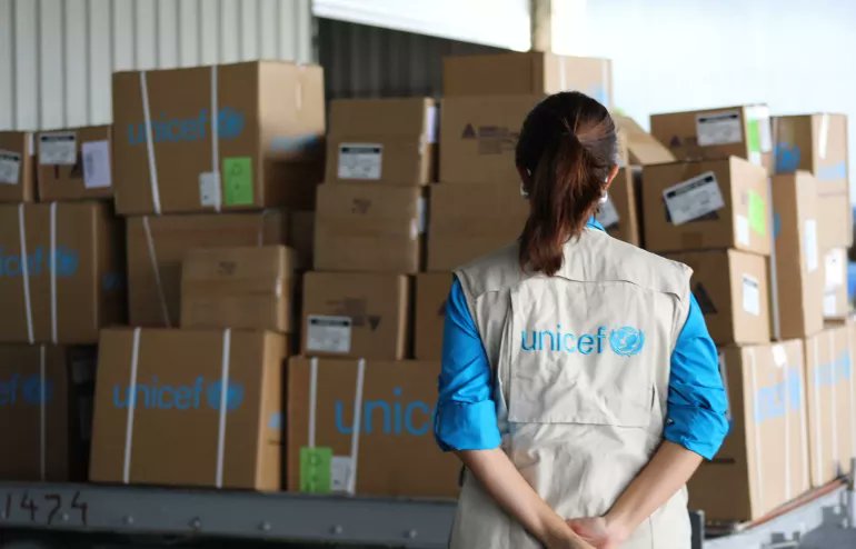 JuventudRebelde's tweet image. Arribó a #Cuba medicamentos para servicios de salud materno-infantil de #Guantánamo
📌Una respuesta de @UNICEF a los impactos del 🌀Oscar en el oriente🇨🇺, que apoyará la continuidad de los servicios de salud en los territorios más afectados de #Guantánamo

unicef.org/cuba/comunicad…