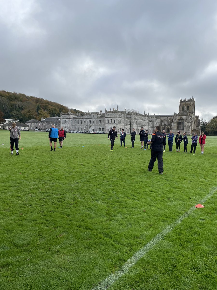 rfuswestgamedev's tweet photo. Great day of coach development @MiltonAbbey on the #ERCoachingAward course #RugbySafe #GameZone #SkillZone #PrinciplesofPlay https://t.co/YAZeiPmTxu