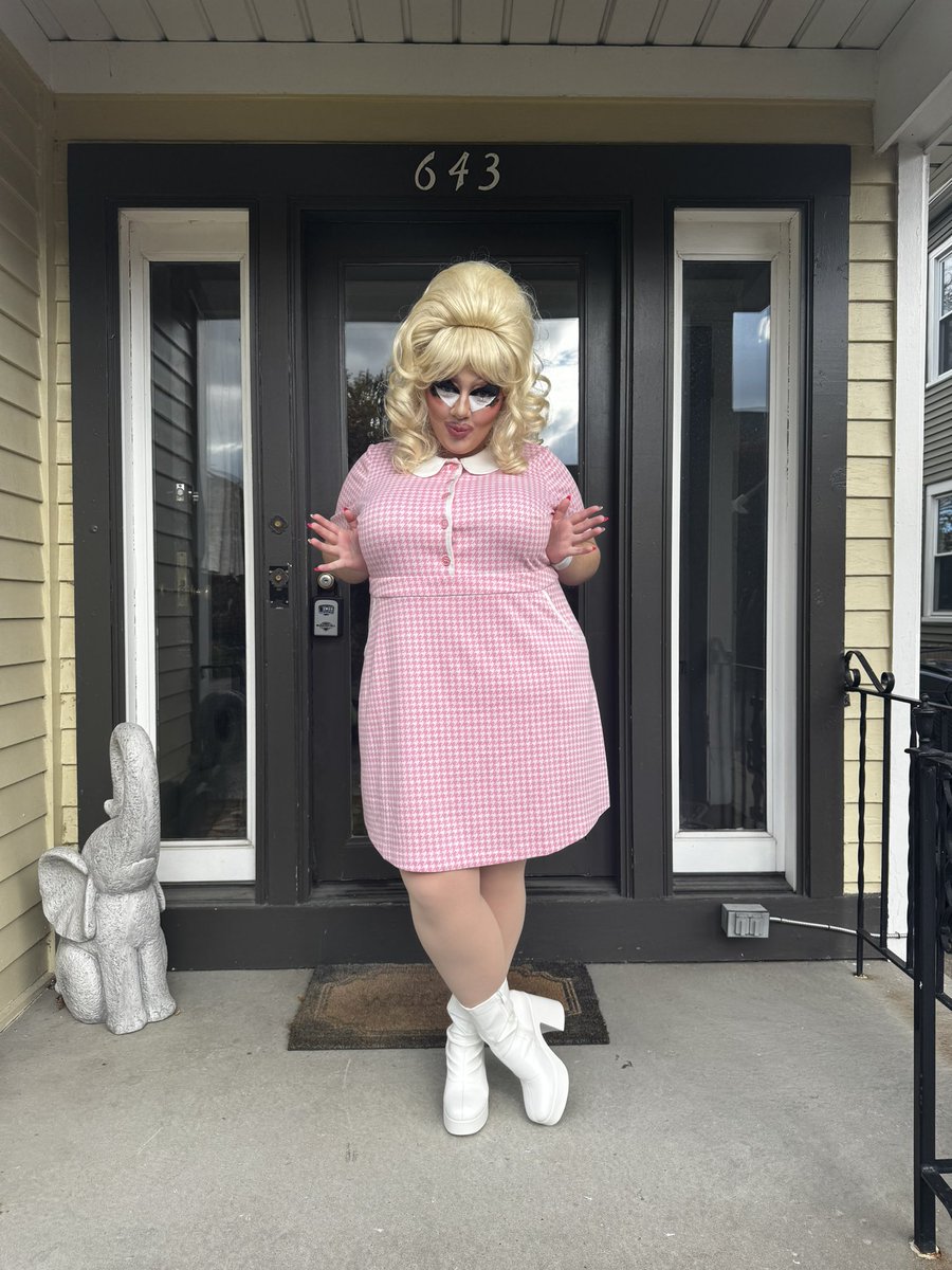 bellajean__'s tweet photo. @trixiemattel #showusyourcostume https://t.co/RYJ0RMSyJR