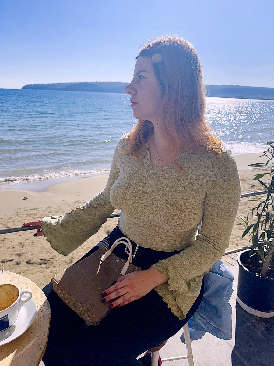 warm gm from the coast of the sunny black sea ☀️ 

FOMO &lt; sound of the waves