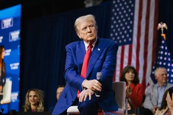 TheCalvinCooli1's tweet image. 🚨New: The CEOs of Google, Amazon, Apple, and Meta have recently called up President Trump, seeking to smooth relations ahead of Election Day.

Via: CNN