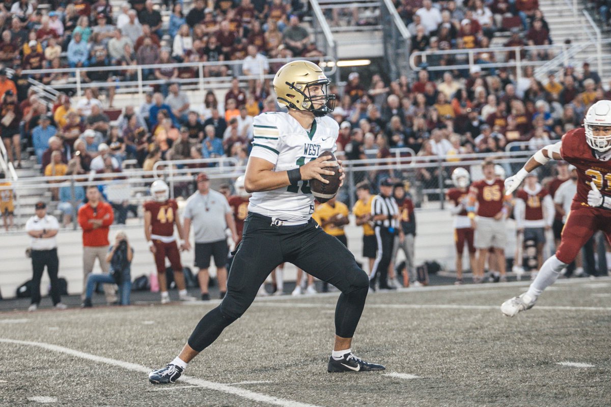 jackwallaceIA's tweet photo. Regular Season Stats ‼️ Playoffs 🔜 
🥇 2447 Passing Yards (All Classes)
🥇 2767 Offensive yards (5A) 
🥇 37 TDs (5A) 
🥇 29 Passing TDs (5A) 
🥇 Completions (5A) 151/212 71%
🥈 209.5 QBR (5A) 
 320 Rushing &amp; 8TDs https://t.co/WiwQIXSu0D