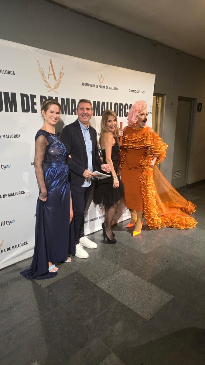 El blog de Amanda (@elblogdeamanda) on Twitter photo Mallorca Gastronomic Awards.
Th event of th year‼️Mallorca and all the Balearic Islands truly have th highest level in th hospitality industry.CONGRATS 2 all th winners,@serfoodiemallorca
,@premsapimem,@federaciopimem and <a href="/UHmallorca/">Ultima Hora Mallorca</a>
#MallorcaGastronomicAwards
#amandajeffrey Mallorca Gastronomic Awards.
Th event of th year‼️Mallorca and all the Balearic Islands truly have th highest level in th hospitality industry.CONGRATS 2 all th winners,@serfoodiemallorca
,@premsapimem,@federaciopimem and <a href="/UHmallorca/">Ultima Hora Mallorca</a>
#MallorcaGastronomicAwards
#amandajeffrey