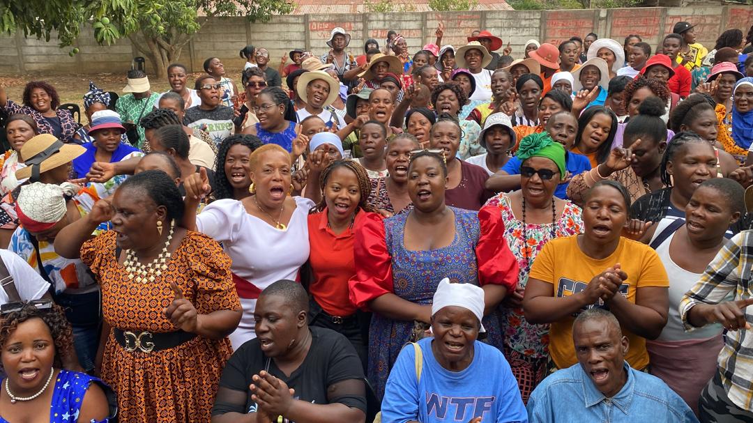 LubaTendai's tweet image. Our courageous Manicaland  Women Champions Singing their way to victory. Their voices, echo hope, resilience, and determination. Keep shining, keep singing, and together we'll rise to a brighter future.
#StartingAfresh
#TotangiraIpapo
#SiqalelaKhonapho.