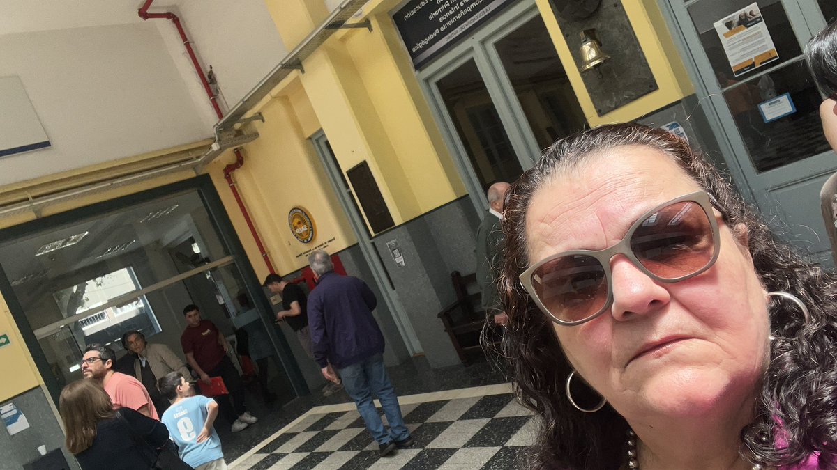 Arriba la democracia y el derecho a elegir! Es hoy! A sumar para profundizar los cambios!