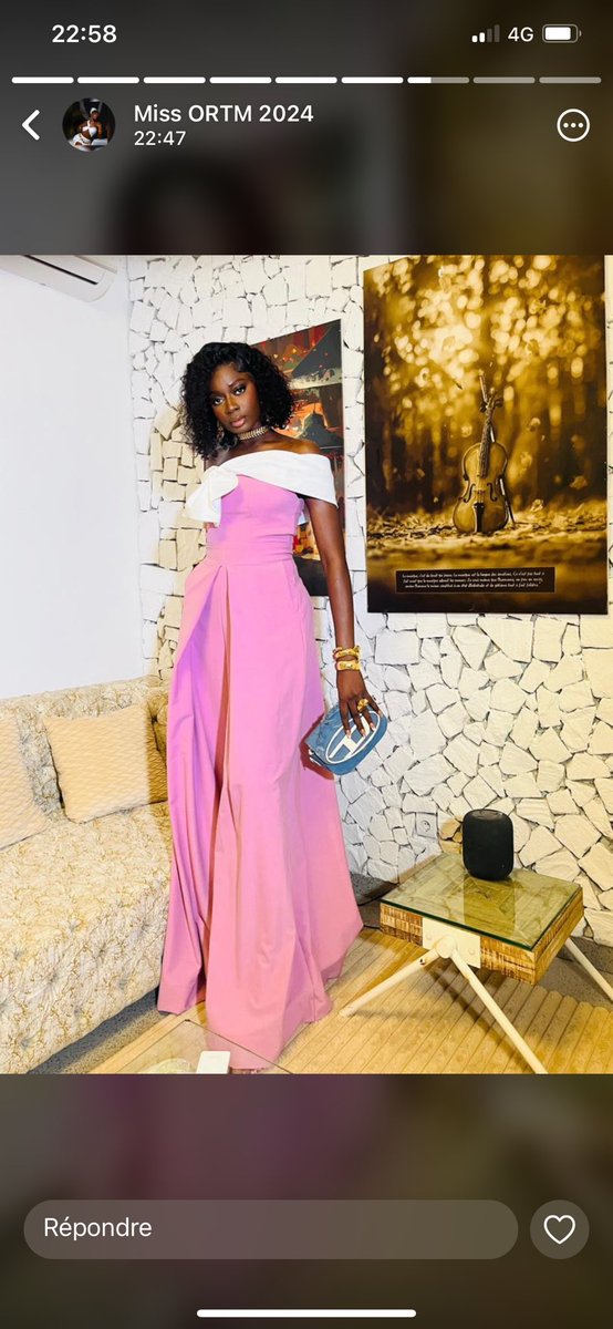 toppmali's tweet photo. Le temps, c’est comme l’eau de rivière, Maïmouna keita s’approche de plus en plus la fin de son mandat.

La 24e reine du Mali est juste magnifique dans cette rose🎀🤩 https://t.co/Wnb9hoguTM