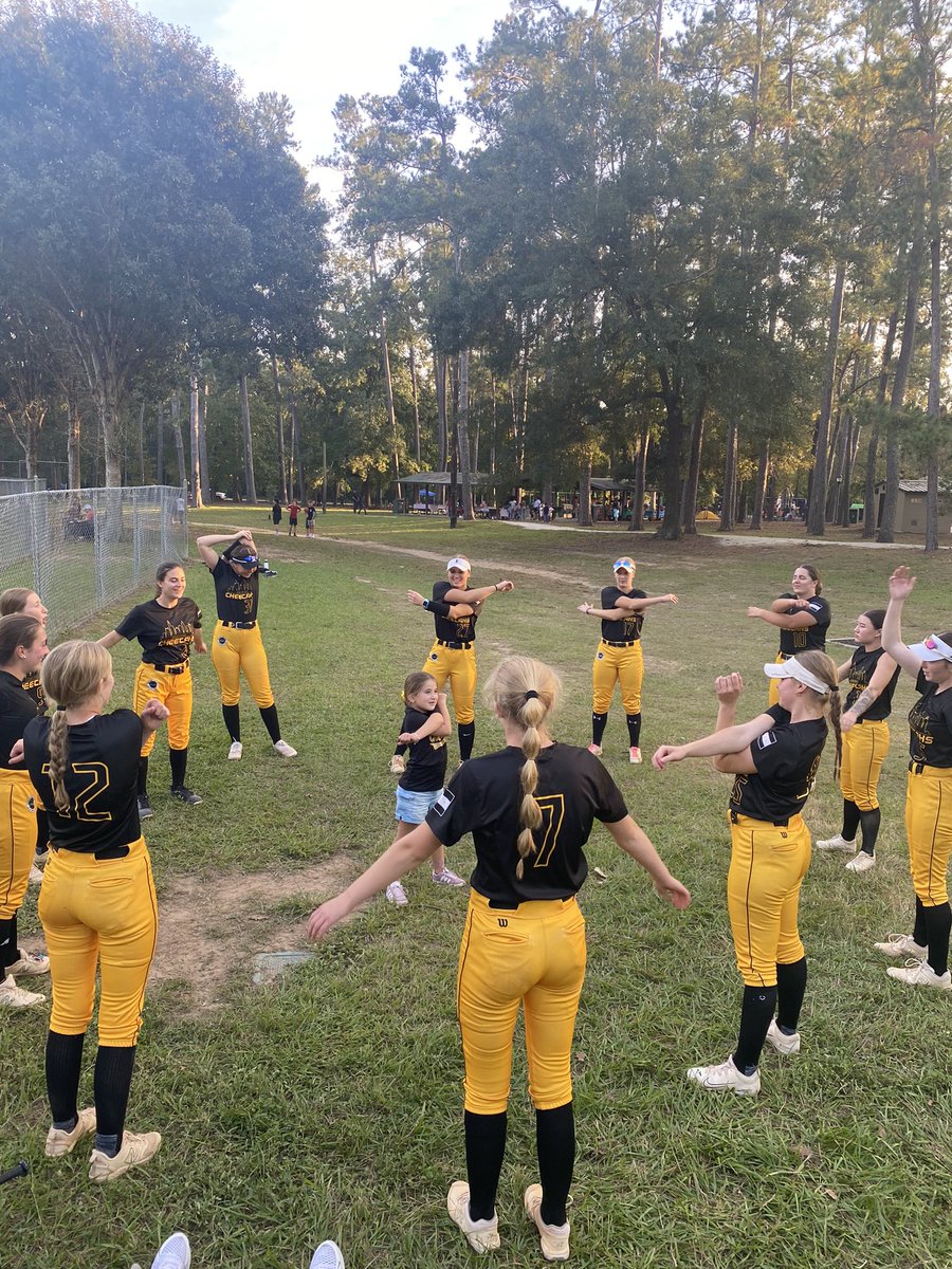 Chicago Cheetahs 18U BB (@bullockchicago) on Twitter photo These Cheetahs had an impressive weekend at the Ray Seymour Invitational going 4-0-1 taking the 1️⃣ spot in our pool! Way to play ladies! Next up….Scenic City 🏝️➡️ 🌄
<a href="/ray_seymour/">Ray Seymour Invitational</a> <a href="/SbCheetahs/">Chicago Cheetahs Organization</a> <a href="/BoDomeBville/">Bo Dome Bensenville</a> These Cheetahs had an impressive weekend at the Ray Seymour Invitational going 4-0-1 taking the 1️⃣ spot in our pool! Way to play ladies! Next up….Scenic City 🏝️➡️ 🌄
<a href="/ray_seymour/">Ray Seymour Invitational</a> <a href="/SbCheetahs/">Chicago Cheetahs Organization</a> <a href="/BoDomeBville/">Bo Dome Bensenville</a>