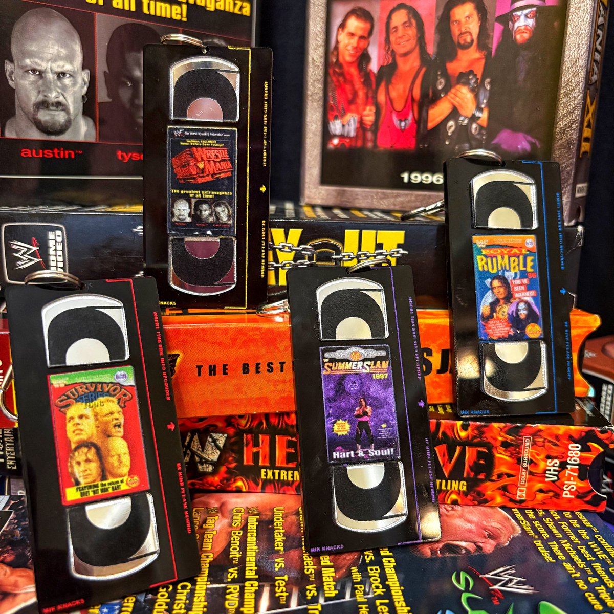 MikKnacks's tweet photo. LAST DAY TO SHOP THE NEW COLLECTION!! 

EVERYTHINGS AVAILABLE UNTIL MIDNIGHT TONIGHT!! SHOP WHILE YOU CAN!!

https://t.co/ymqRO7qXym !! https://t.co/0uN1zB78JU