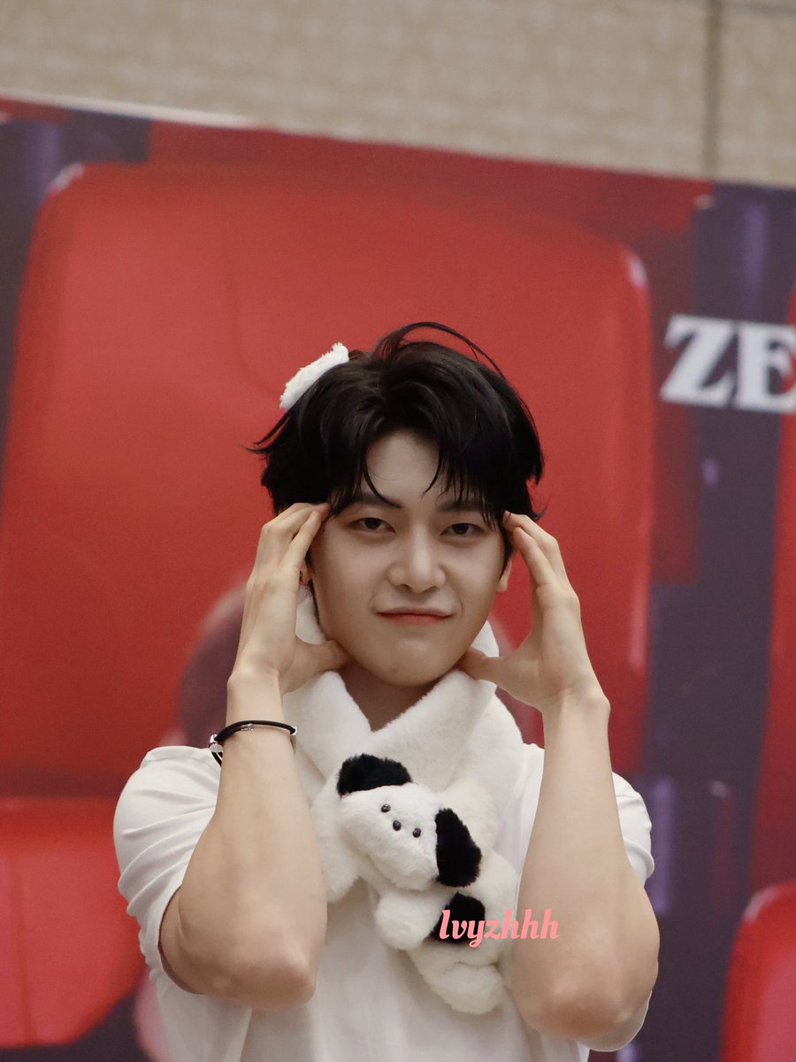 Ivyzhh's tweet photo. 1027 Jakarta https://t.co/V8TFHNWzAv