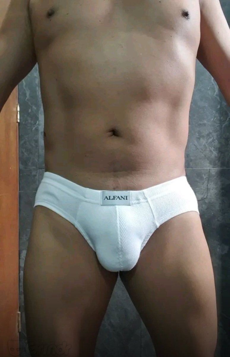 Tadeo_boy's tweet photo. @Difundexxxgay @radargaymx https://t.co/4xV6SvtYIY
