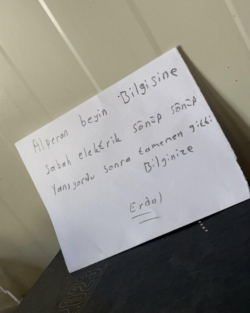 alprnsen's tweet photo. Elektrik bazen de sönüp sönüp yanar

Sonra da tamamen gider.. https://t.co/A22mPMRQfx