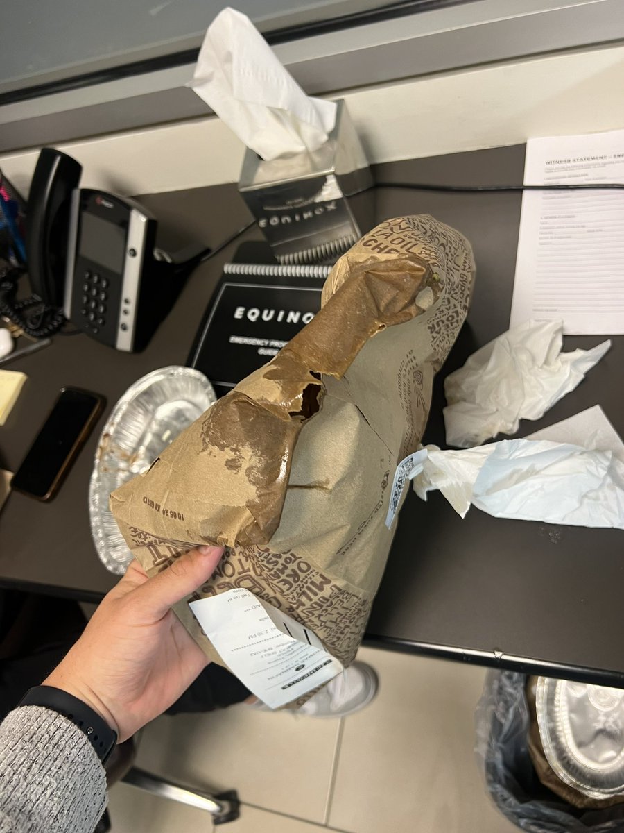 thomash2322's tweet photo. @ChipotleTweets is this for real? Awful quality and service https://t.co/1n2xYGLutd