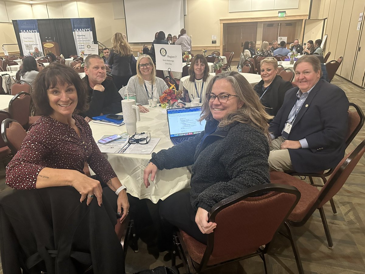 karen bronson tweet media