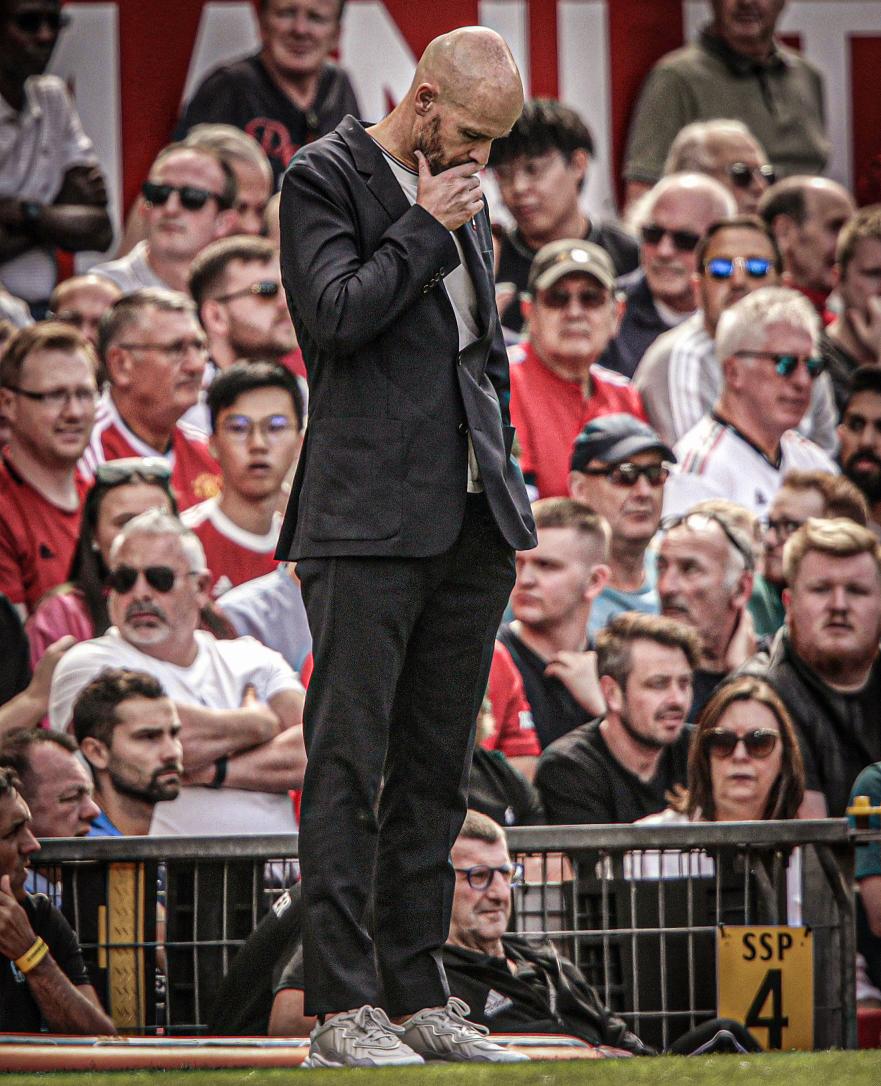 🤔 Los siguientes entrenadores solo tienen 4 meses en sus clubes:

🇮🇹 Antonio Conte - Napoli (1° en Serie A)
🇪🇸 Hansi Flick - Barcelona (1° en La Liga)
🇩🇪 Vicent Kompany - Bayern Munich (1° en Bundesliga)
🏴󠁧󠁢󠁥󠁮󠁧󠁿 Arne Slot - Liverpool (2° en Premier League)

😐 Erik ten Hag va para su