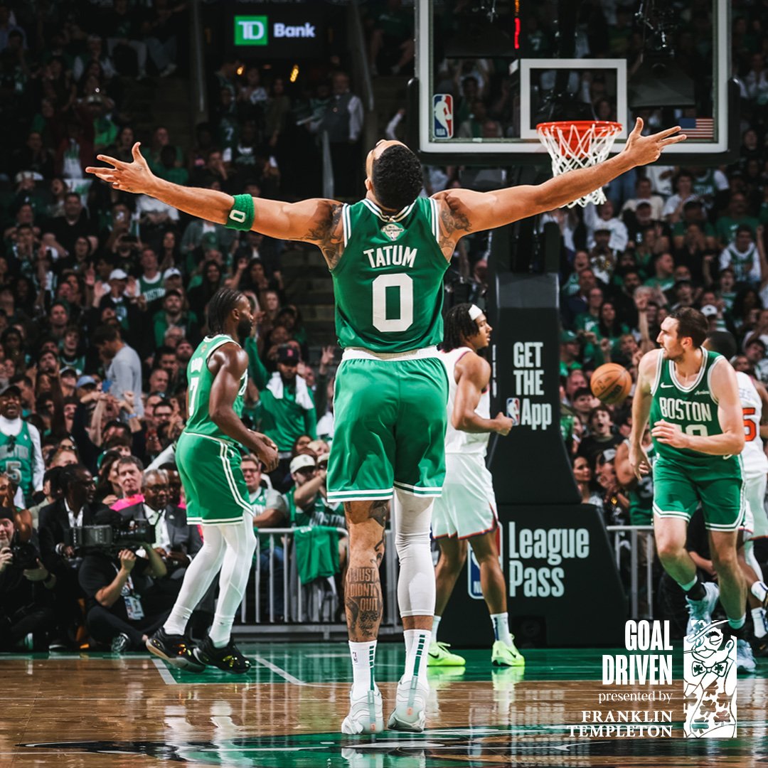 💚☘️ LE RÉCAPITULATIF DE LA SEMAINE 💚☘️

Hé oui, le basket est de retour, tes celtics préférés avec et ton recap aussi.

T as rien suivi ? Tu pensais aussi que Ben Simmons avait arrêté de jouer ? T as tjr sur que Joël Embiid aimer se gratter la nouille ?

Viens par la ⬇️⬇️
