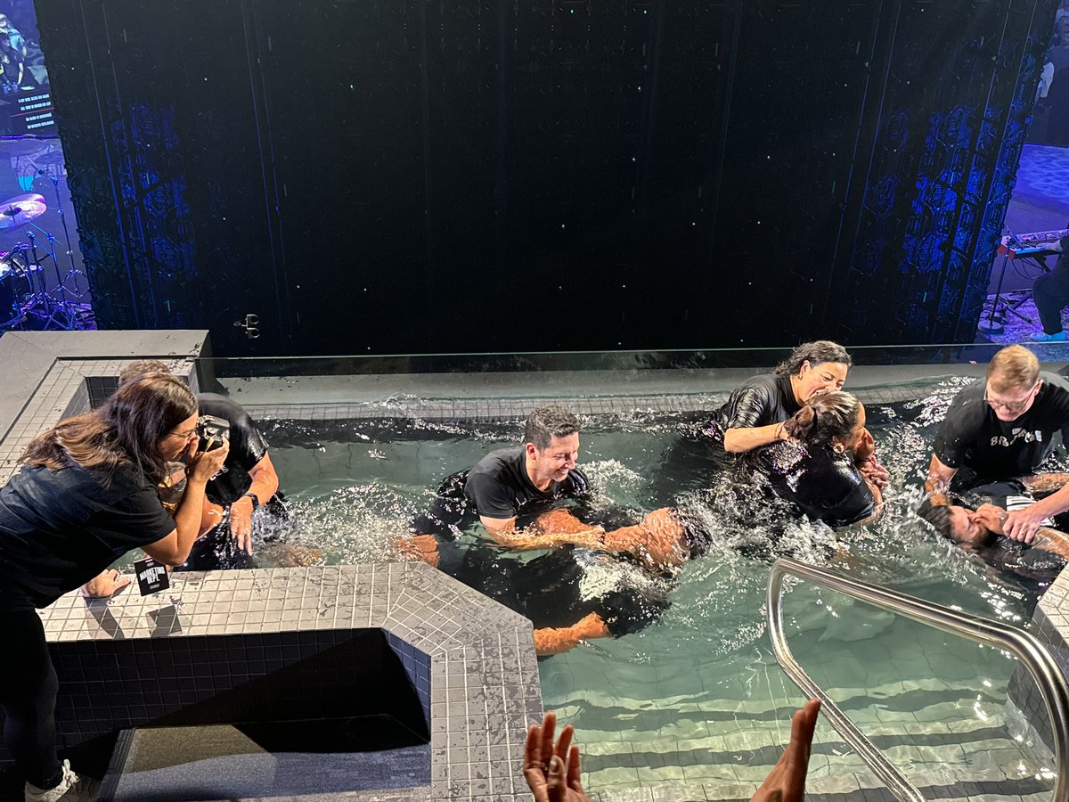 _Jayden_Beale's tweet photo. Today I got baptized with my little brother. 🤍
“I can do all things through Christ who strengthens me.” Philippians 4:13 ✝️ https://t.co/sHBjHNdZ9b
