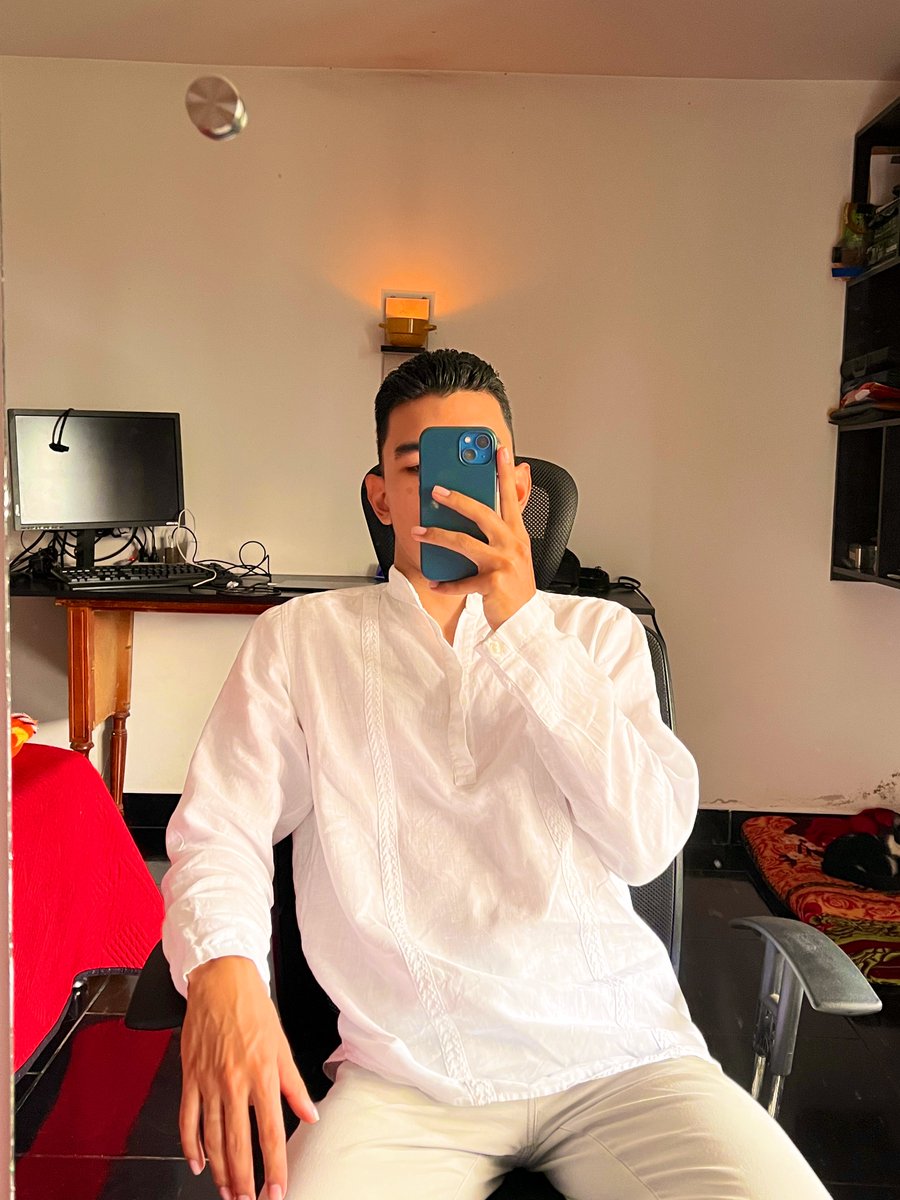 Saaaanti___'s tweet photo. No caption https://t.co/AUXDPgNmL5