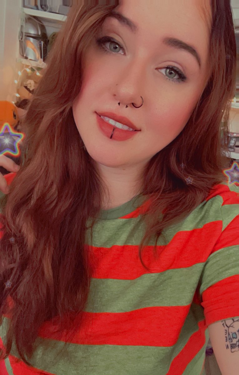 Every pizza is a personal pizza if you try hard and believe in yourself🍕🍕🍕
#pizza #pizzatime #pizzalover #twitch #twitchstreamer #twitchtv #twitchaffiliate #twitchgamer #twitchgirls