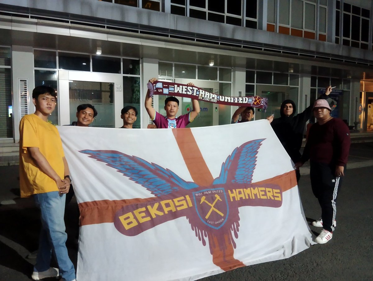 we are the bastards claret &amp; blue!!! ⚒️🫧