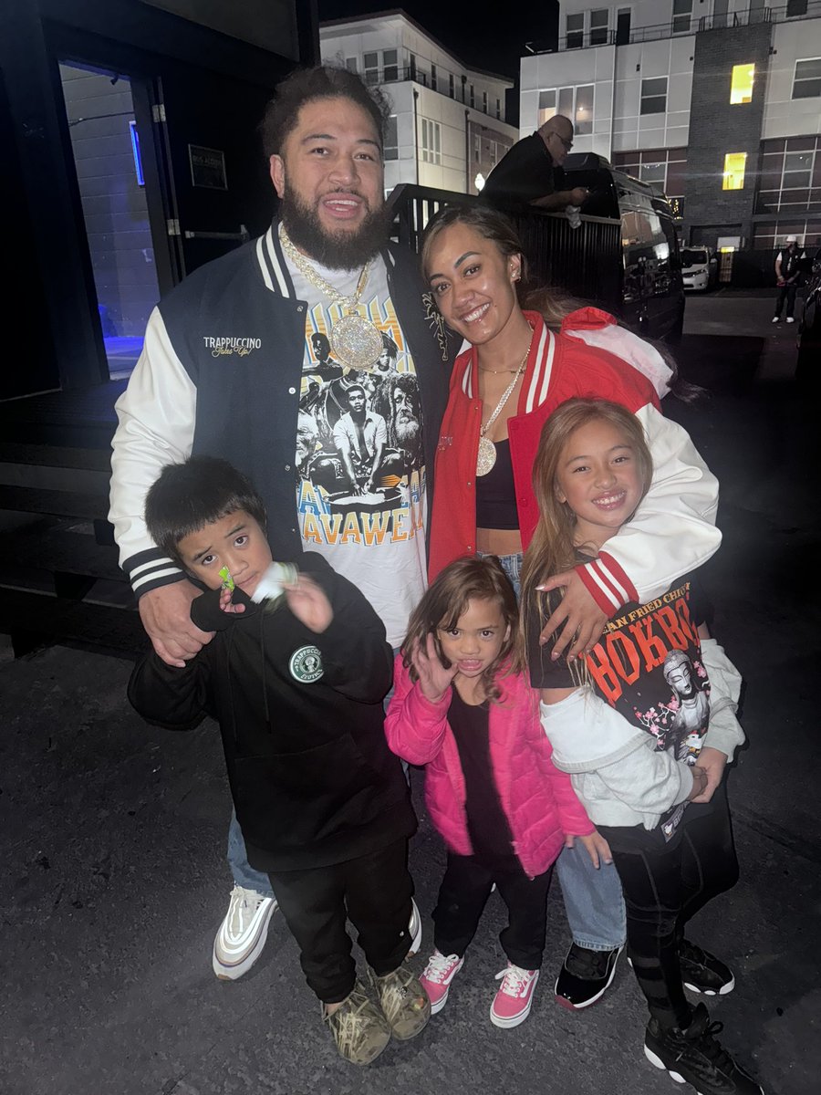 Lala Ellsworth tweet media