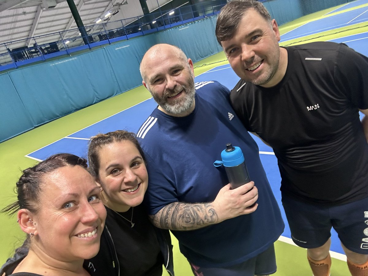 joanne_buckley7's tweet image. Another sweaty Sunday Tennis session &amp;amp; swim done ✔️ 🎾🏊🏼‍♀️

#SelfCareSundays #SweatySunday 
#AllTheGearNoIdea