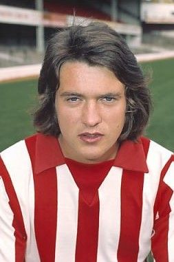 robertmdaws's tweet photo. ALLY McLEOD ..The striker signed for @southampton from #StMirren in the 73-74 season. Only played 3 games before moving on to @HibernianFC , where he made over 200 appearances.
Pic 1973