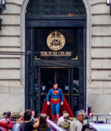CQuill97's tweet photo. This Superman set photo belongs in a museum https://t.co/K4sd4gxl6R