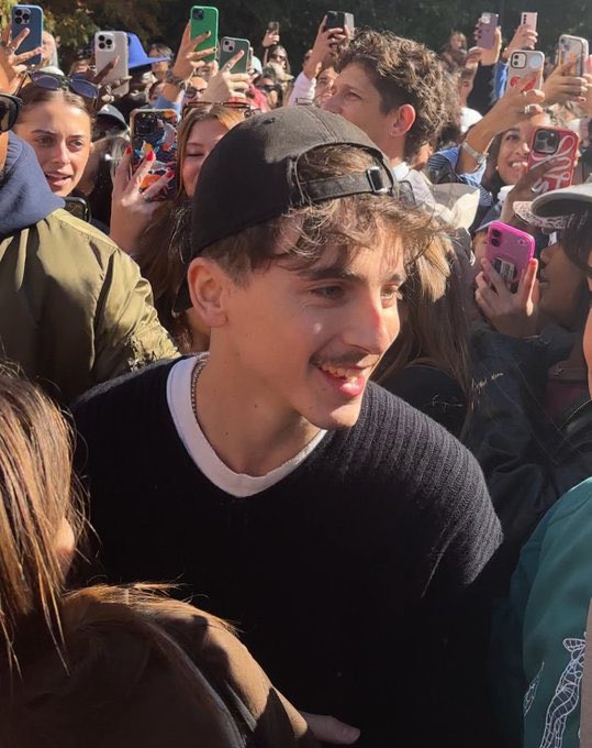 Timothée Chalamet Thailand tweet media