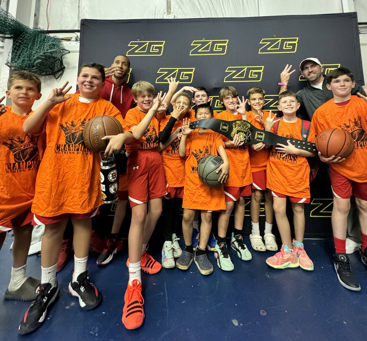 🏀CHAMPIONS🏀

CONGRATS to <a href="/Purehartbasket1/">Purehartbasketball</a> for winning the 4th grade boys bracket! 

#ZGBelt