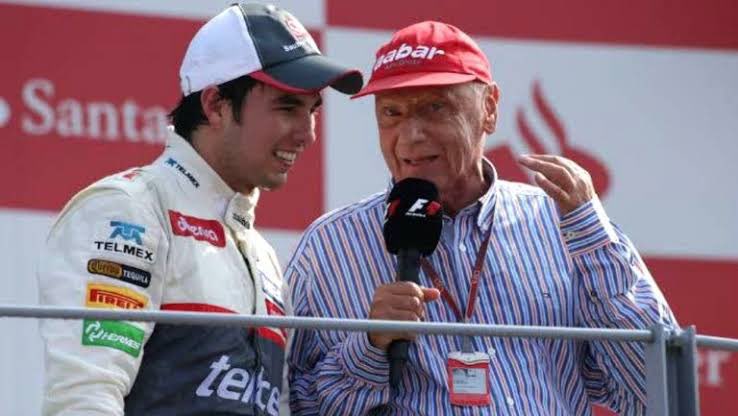 Imaginate decir la mamadota de "Lawson tiene más talento que Pérez a su edad" CUÁNDO CHECO A LA EDAD DE LAWSON ANDABA METIENDO UN SAUBER A PODIOS, DÁNDOLE PELEA A CAMPEONES DEL MUNDO Y EL MISMÍSIMO NIKI LAUDA SE QUITO EL SOMBRERO EN SU HONOR.