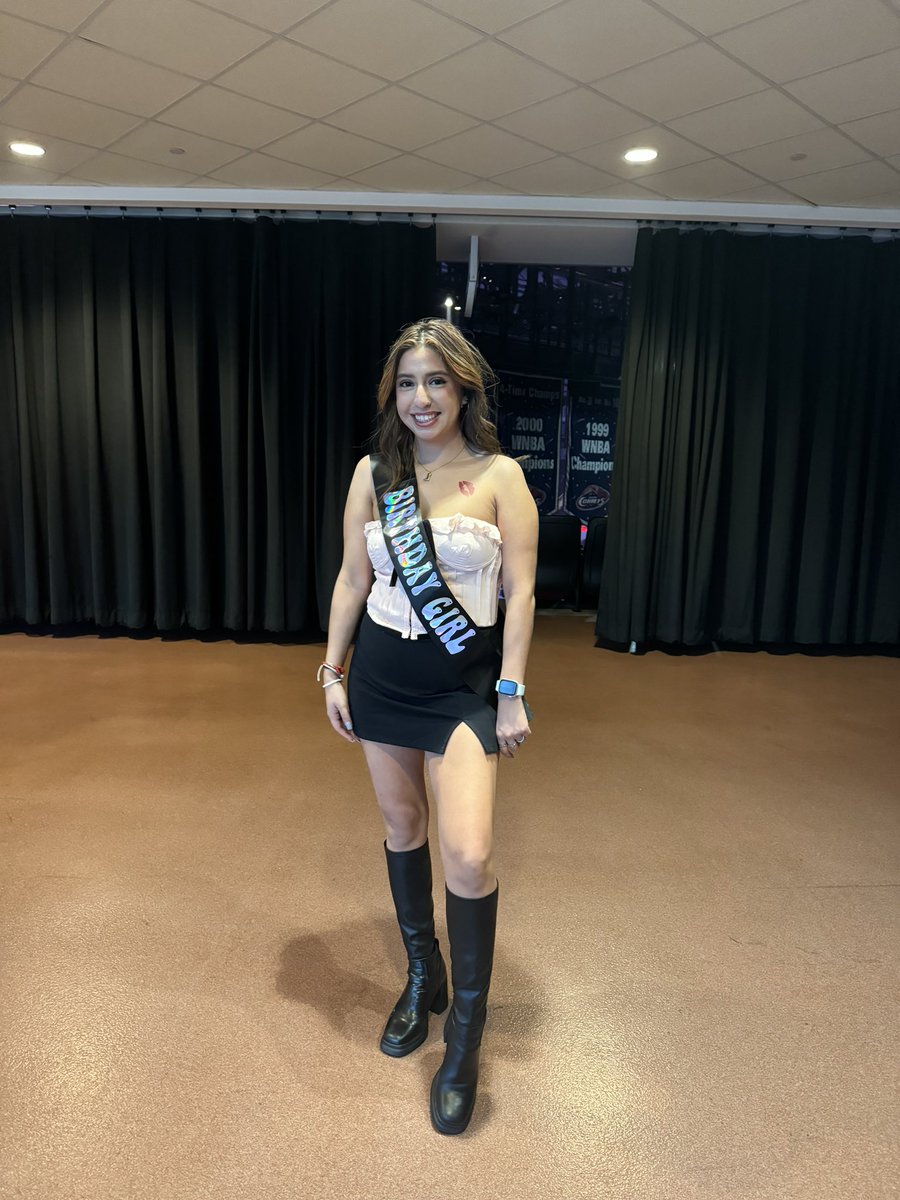 eli 🤪 tweet media