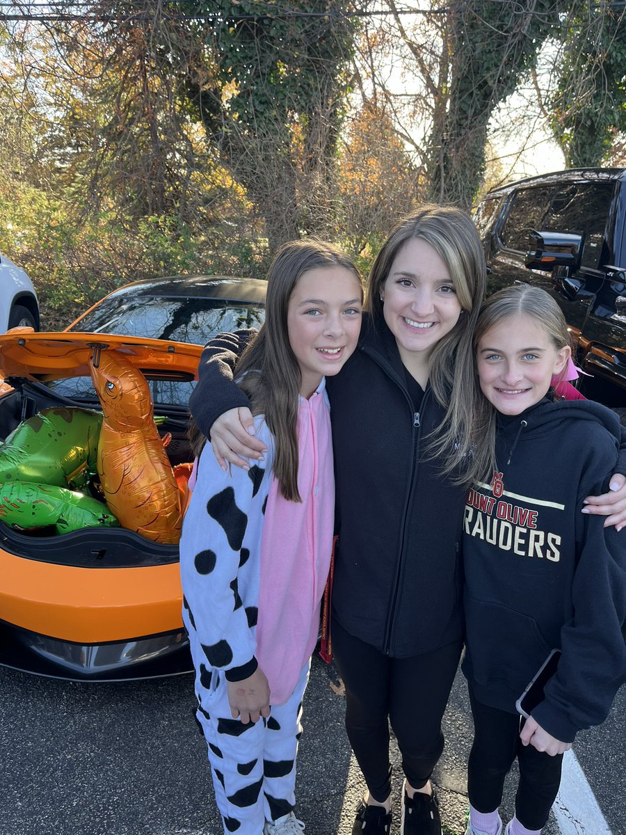 Such a fun time at the Trunk or Treat! Thank you <a href="/theshsp/">SHSP</a> for such an awesome event! 🎃 ❤️